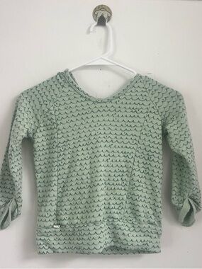 Childhoods Clothing "Waves on
Caribbean" green pullover hoodie sweater Size 5 YO